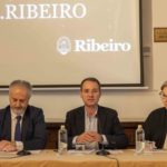 Presentación Premios Ribeiro Hostal Reis Católicos (Julio Castro, Juan Manuel Casares, Rosa Vilas) en Santiago