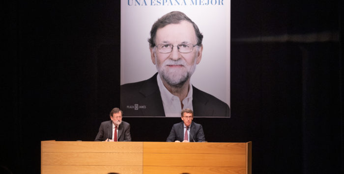 O presidente da Xunta, Alberto Núñez Feijóo, acompañado por membros do Goberno galego, participa na presentación do libro de Mariano Rajoy Una España mejor. Evento no Auditorio Abanca, Santiago de Compostela, 09/12/19. Foto XUNTA de Galicia.